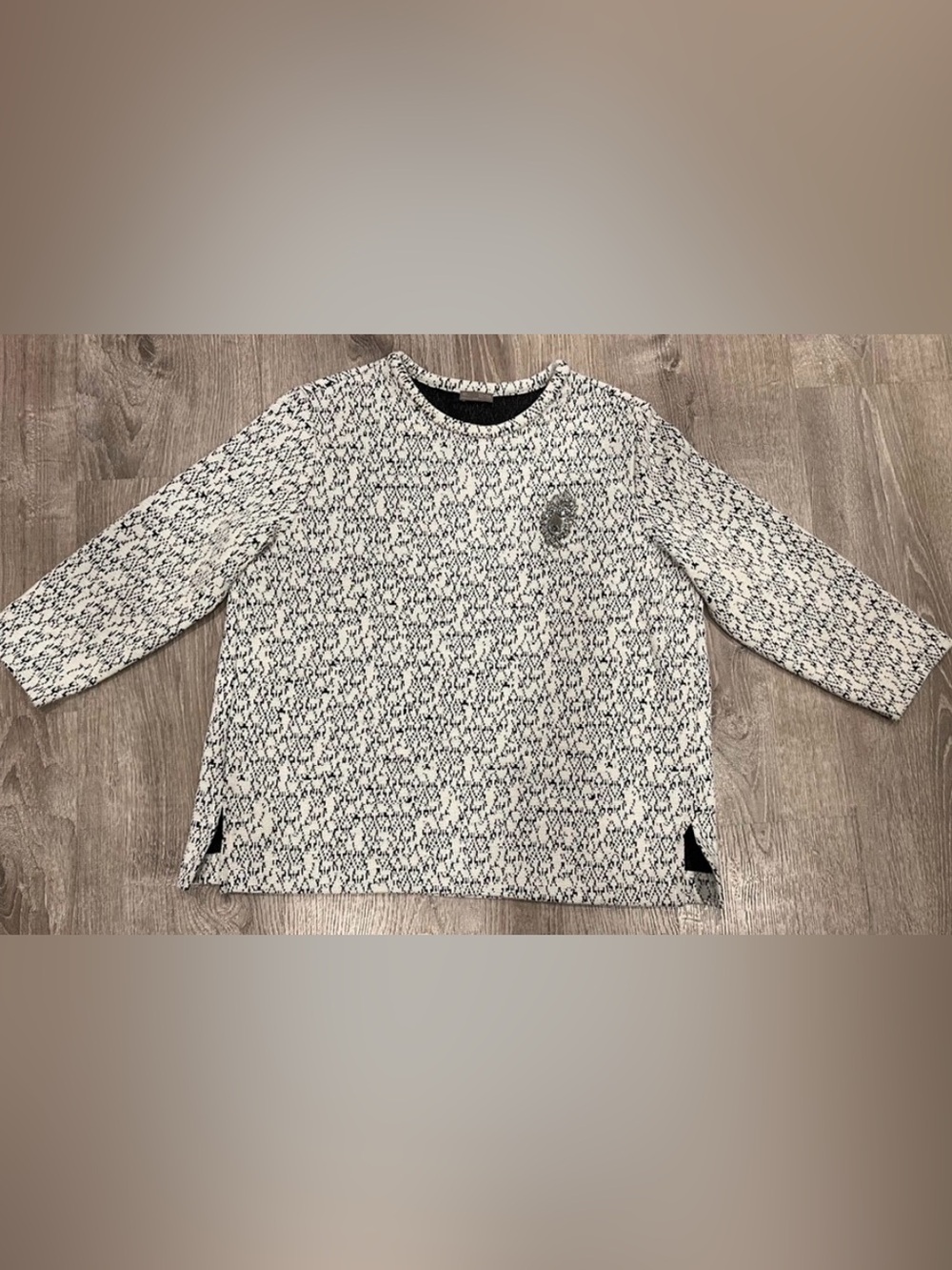 Zara Long sleeved Black & White textured top with crystal accent womens size 8